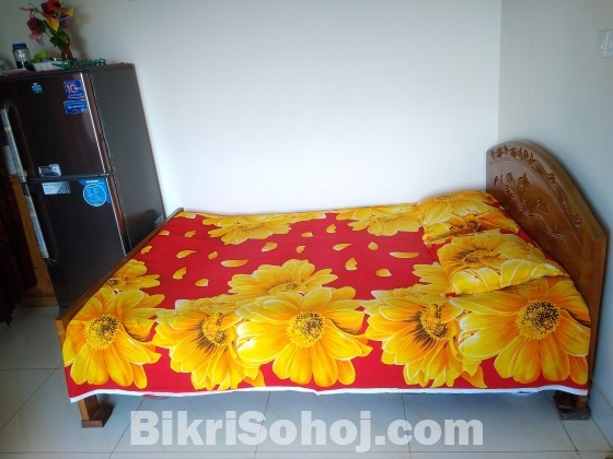 খাট ৫ ফিট/৭ ফিট (Bed 5 feet/7 feet)